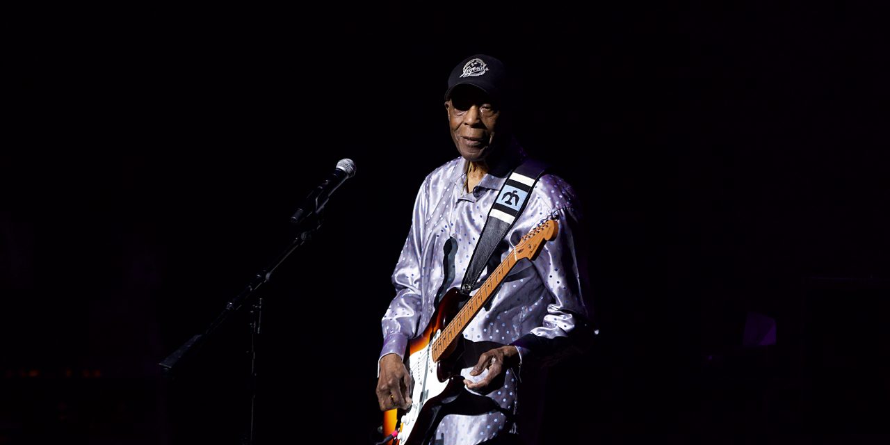 Buddy Guy at the Majestic (Photo Gallery)